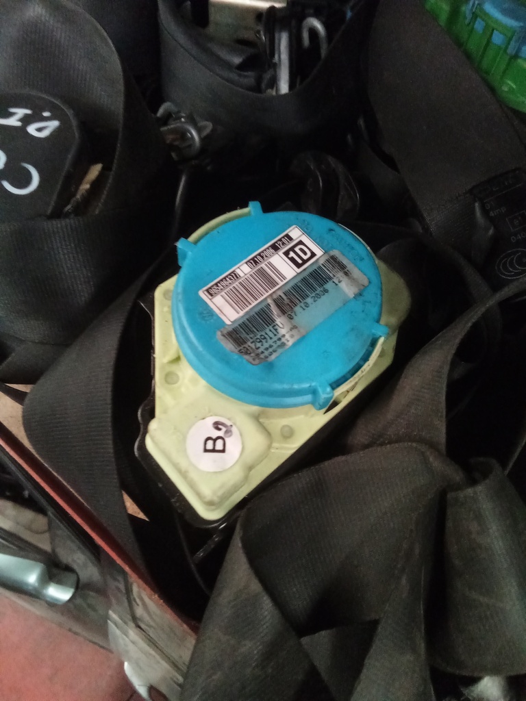 Cinturon delantero izquierdo citroen c4 gran picasso '07