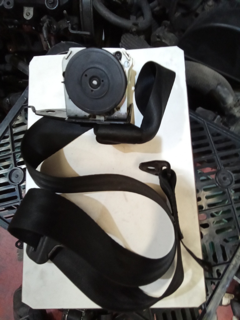 Cinturon seg. tras.izquierdo nissan Qashqai '07