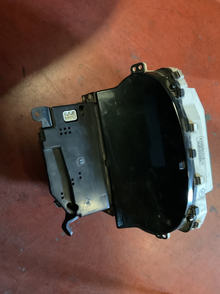 Cuadro instrumentos toyota yaris 99