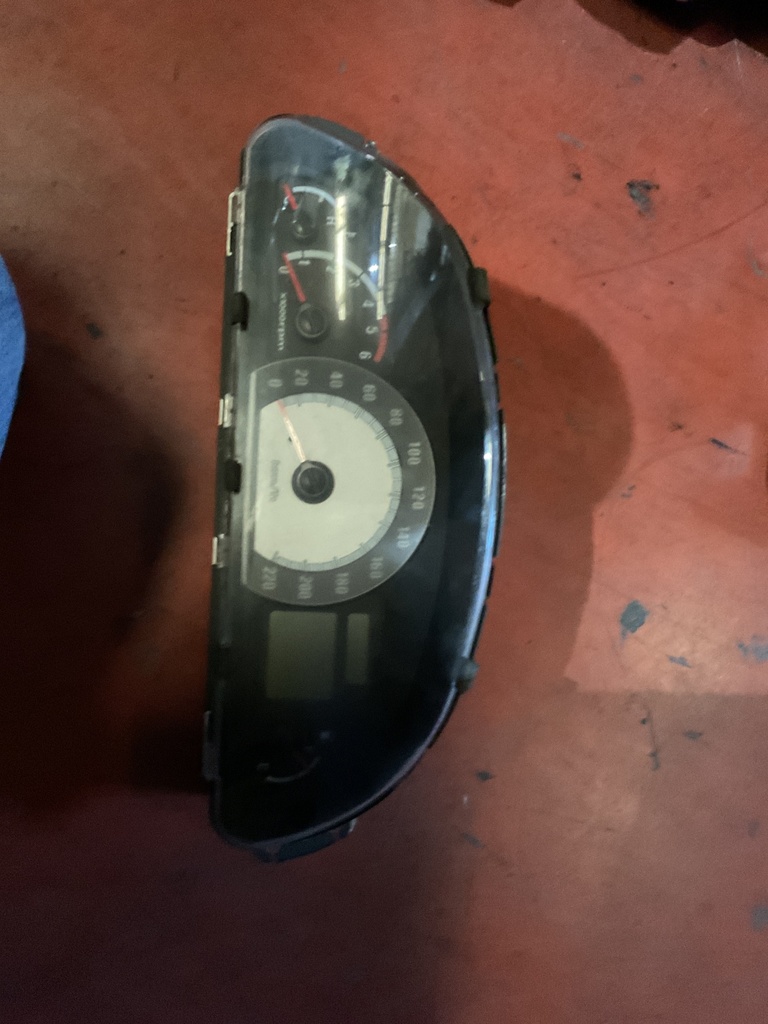 Cuadro instrumentos hyundai matrix 02