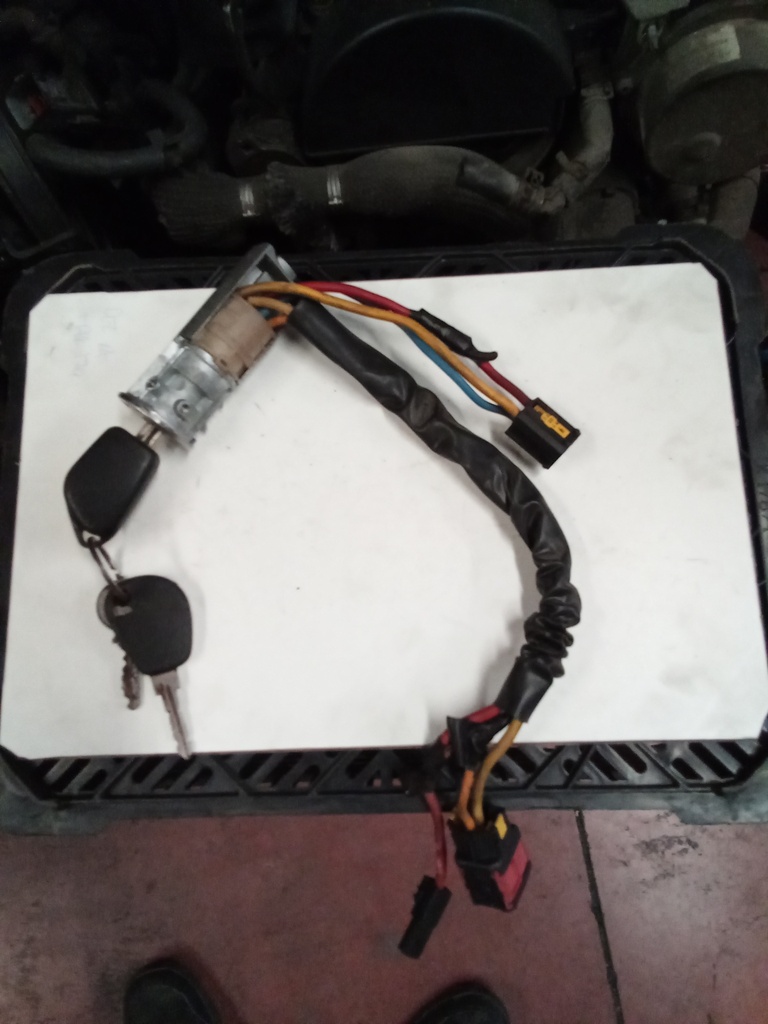 Conmutador de arranque citroen xsara picasso '00