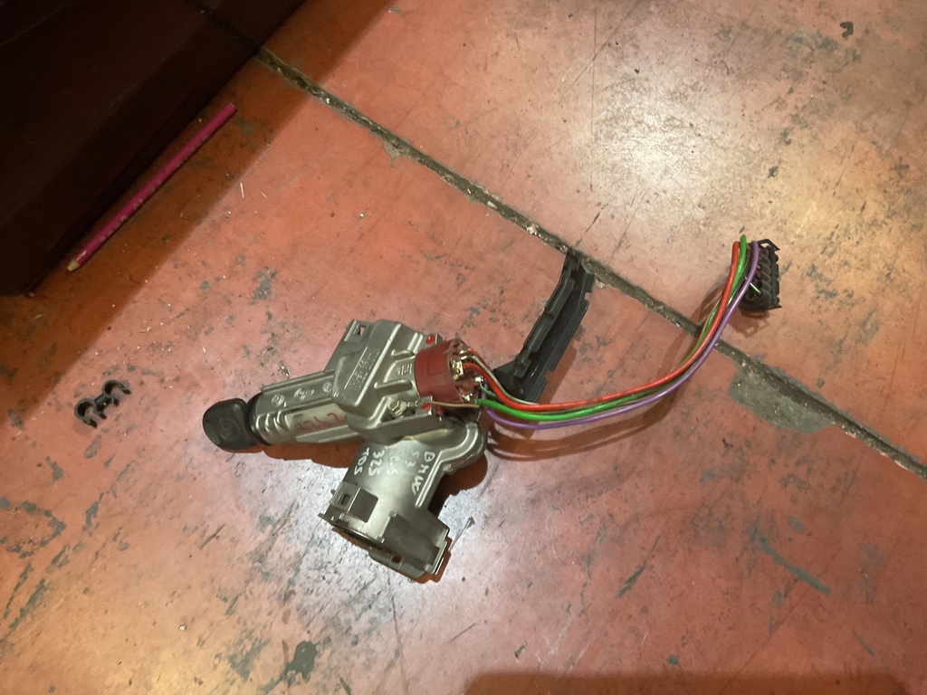 Conmutador de arranque BMW serie 3 e21 '00