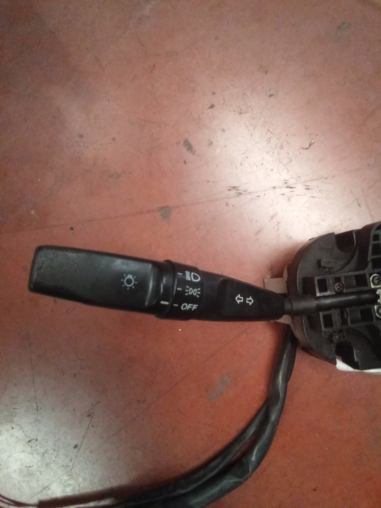 Mando de luces hyundai coupe '97