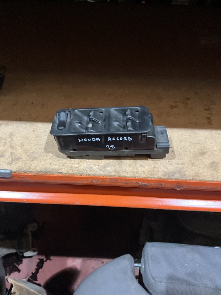 Botonera eleva lunas delantera izquierda honda accord '92