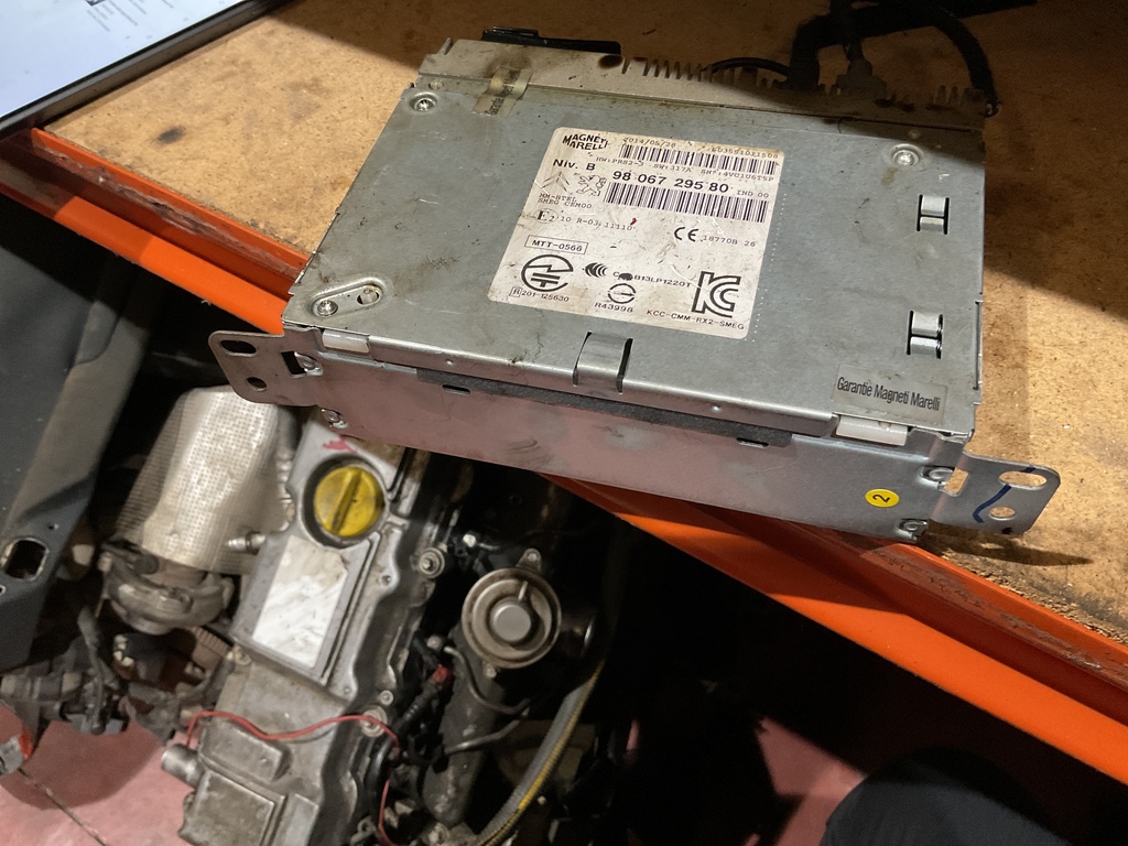 Radio peugeot 108 '14