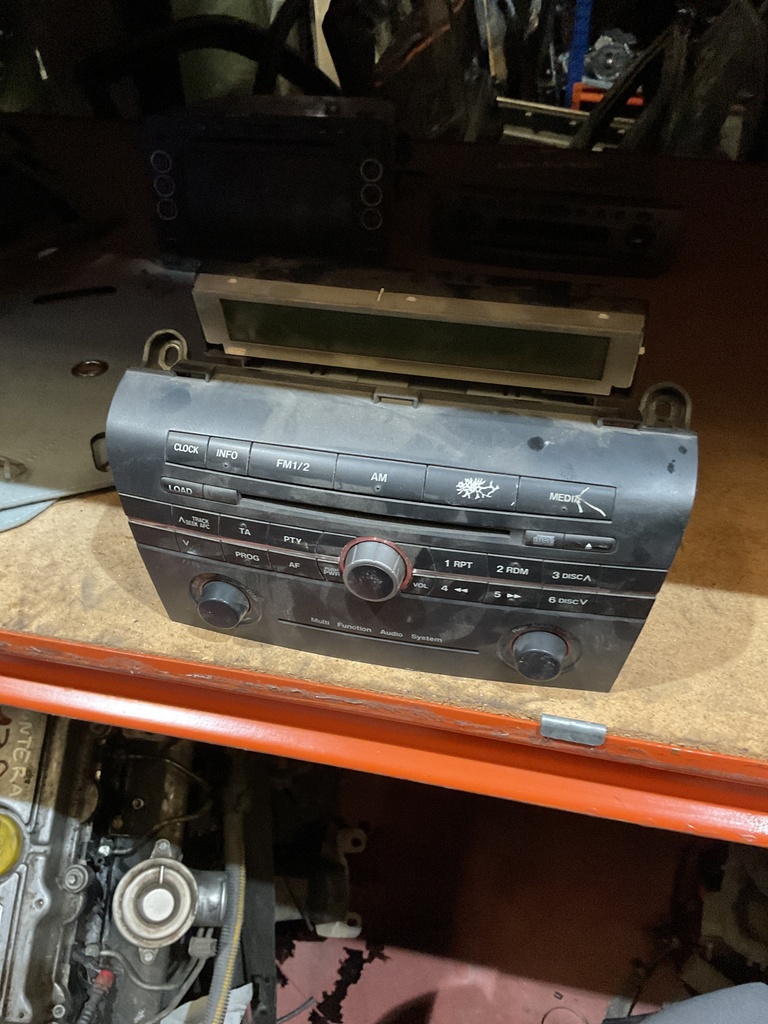 Radio mazda 3 ‘03