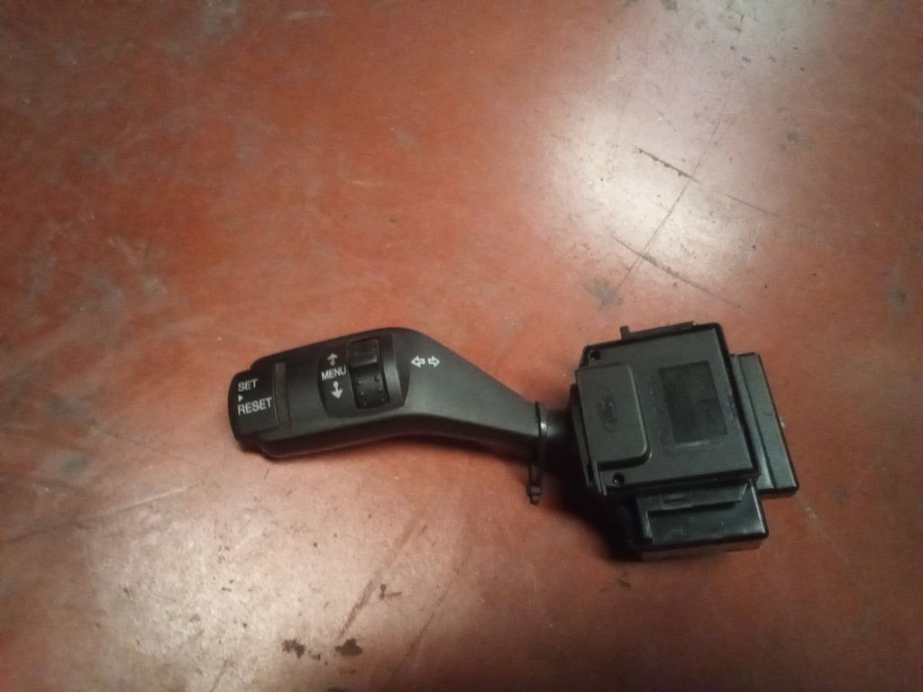 Mando de intermitentes ford focus II '06