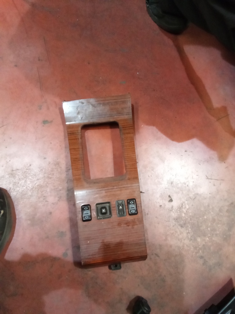 Botonera eleva lunas mercedes clase e w124 '99