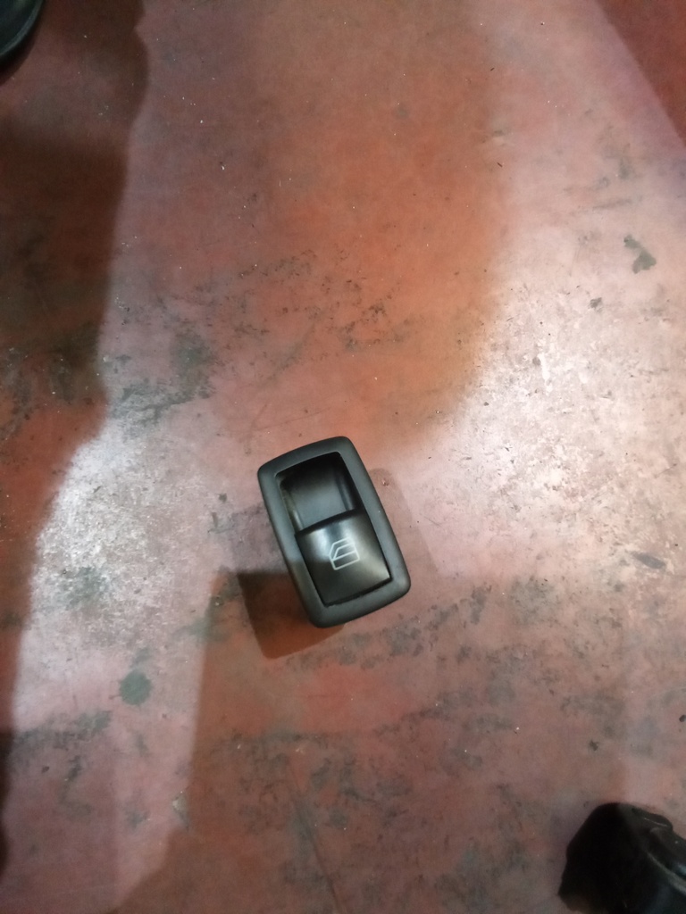 Botonera eleva lunas mercedes clase m w163 '06