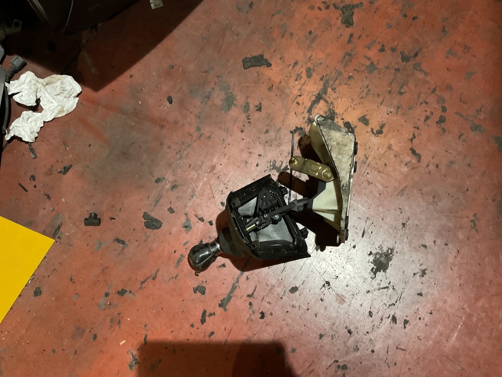 Palanca cambios 5 vel. jaguar x-tipe ‘02