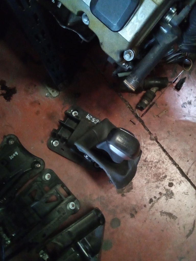 Palanca cambios 5 vel. peugeot 208 '14