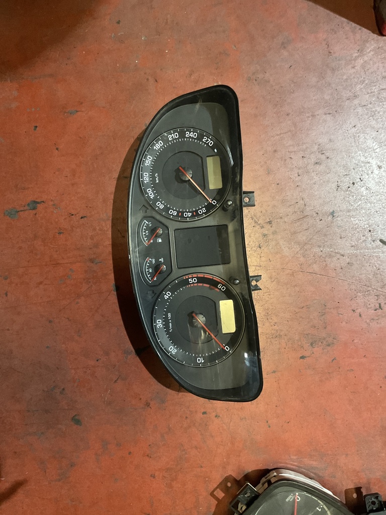 Cuadro instrumentos skoda super b ‘05