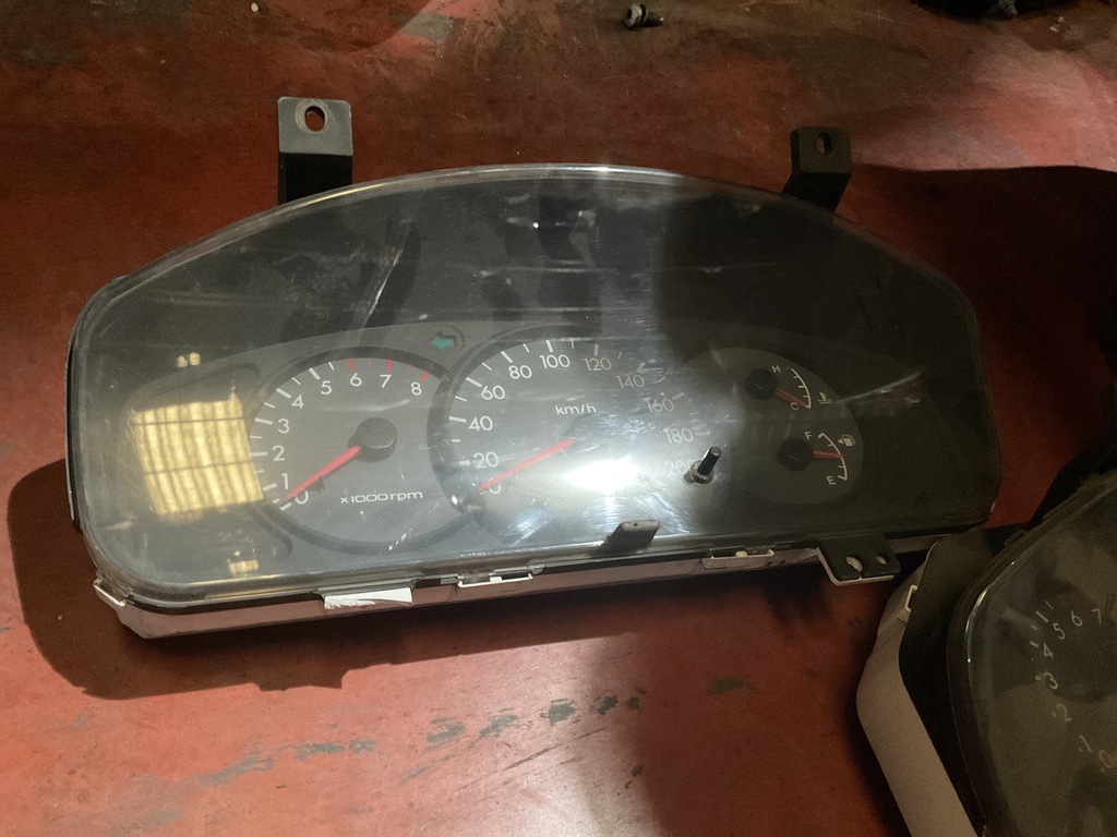 Cuadro instrumentos kia rio ‘04