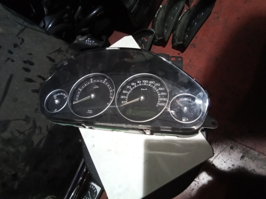 Cuadro instrumentos jaguar x-type '06