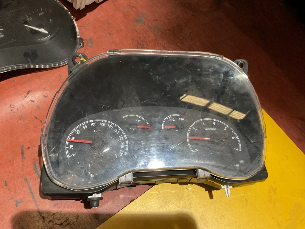 Cuadro instrumentos opel combo d ‘11