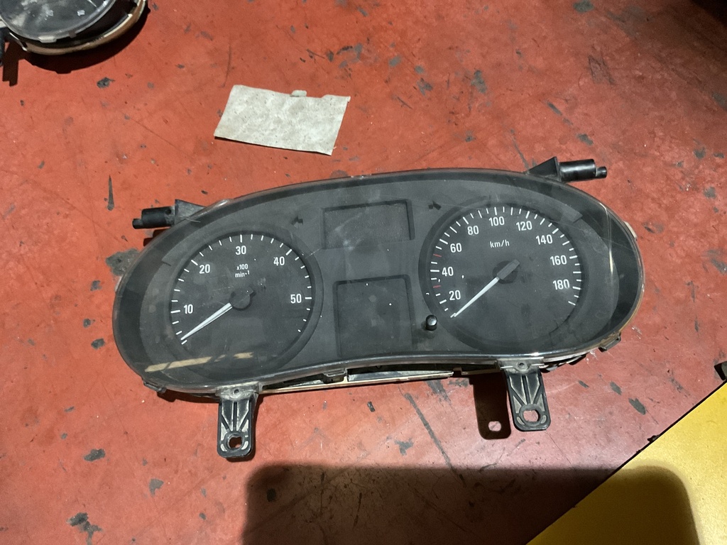 Cuadro instrumentos opel movano ‘08