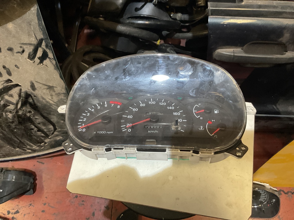 Cuadro instrumentos hyundai accent ‘99