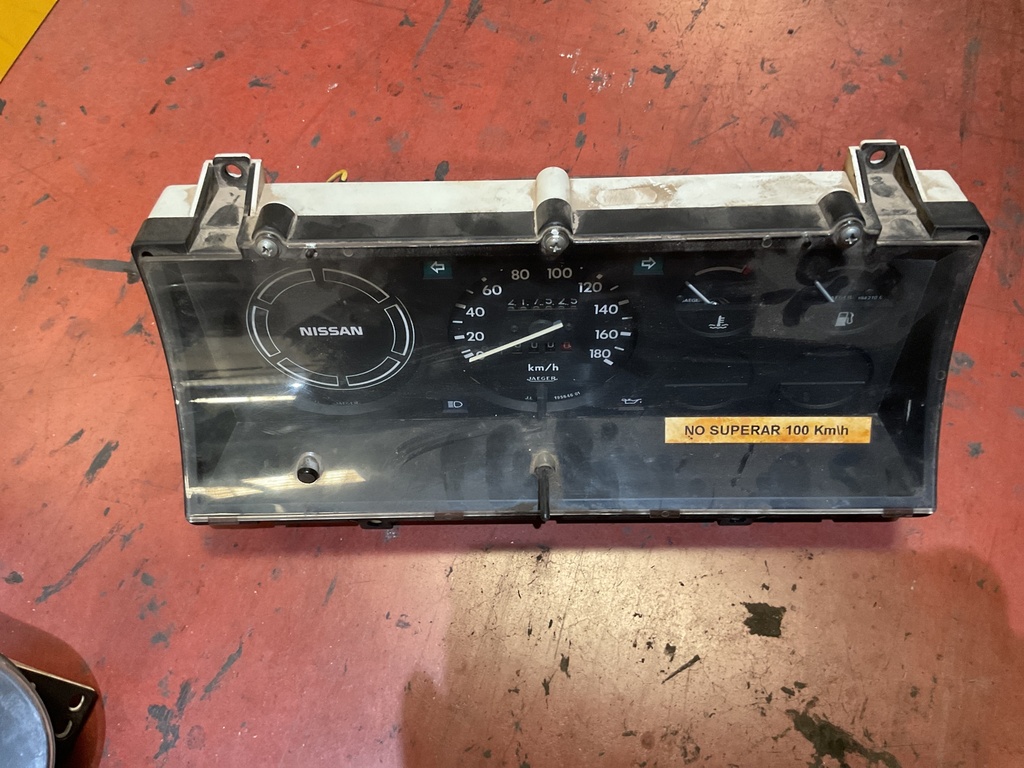Cuadro instrumentos nissan patrol ‘91