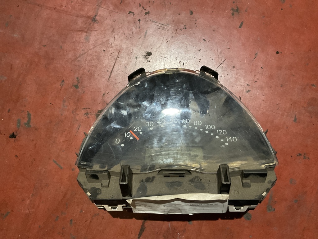 Cuatro instrumentos smart coupe ‘99