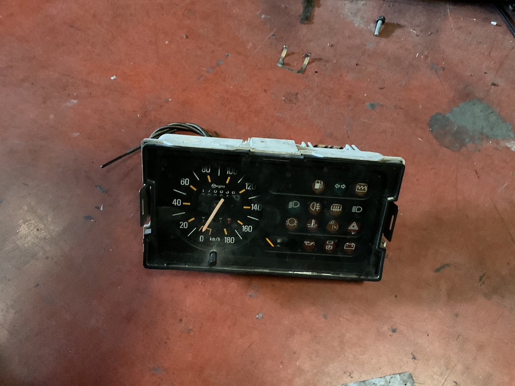 Cuadro instrumentos renault express ‘89