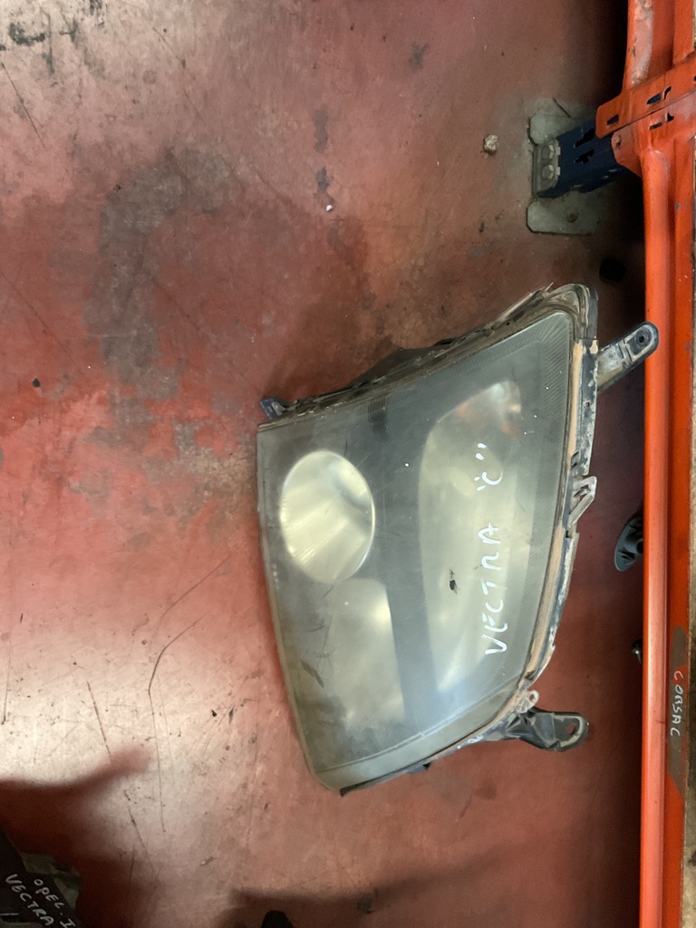 Faro derecho opel vectra c fondo negro