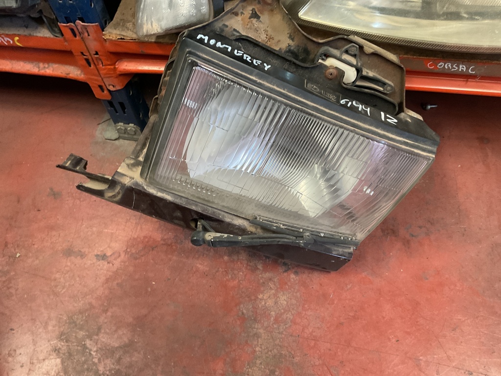 Faro zquierdo opel monterey