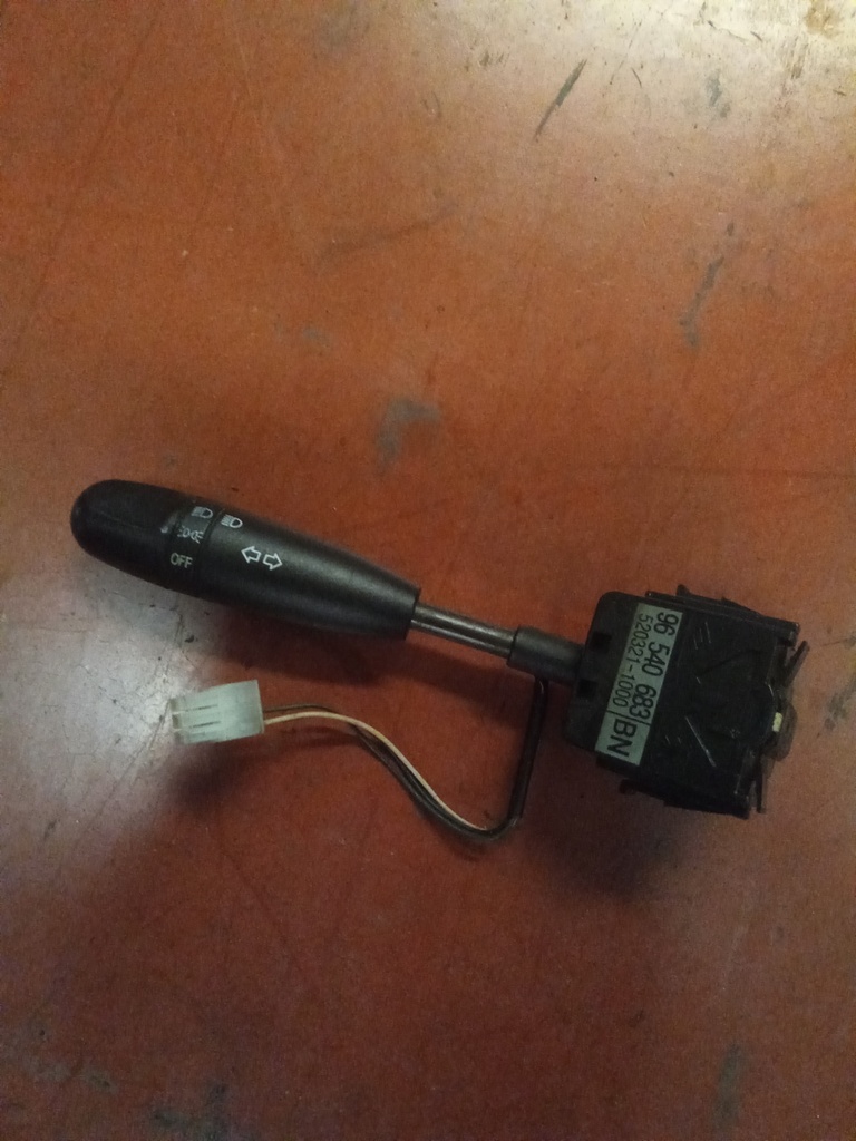 Mando de luces chevrolet aveo '02