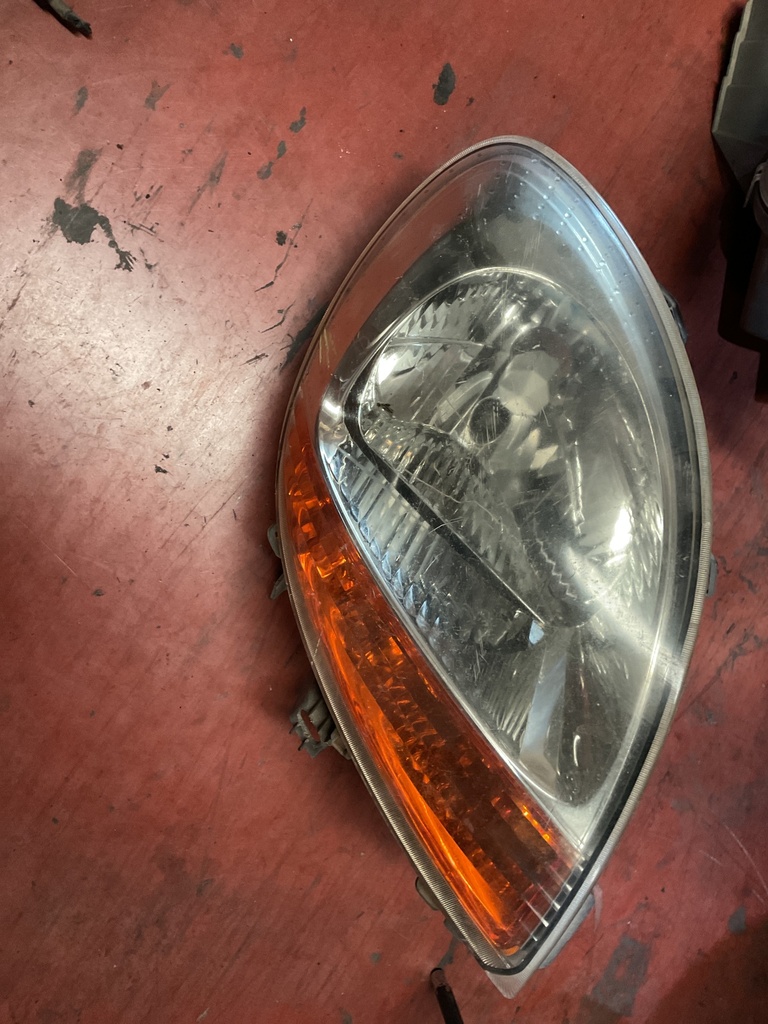 Faro derecho renault kangoo 06