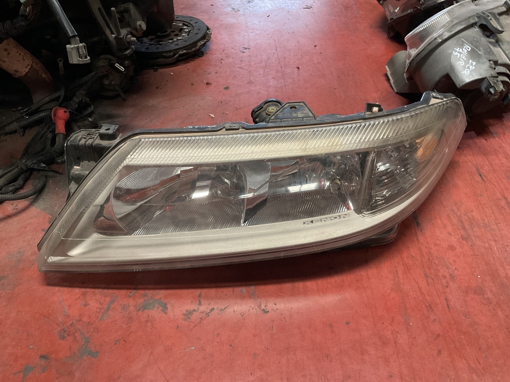 Faro izquierdo xenon renault laguna ii