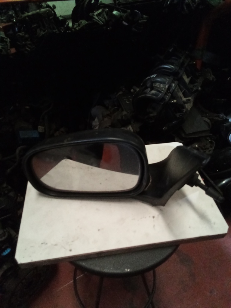 Retrovisor izquierdo manual rover 400 '95