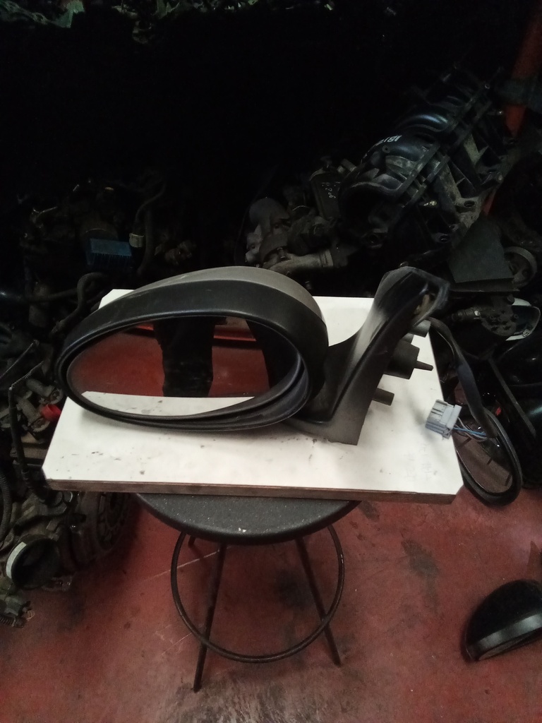 Retrovisor izquierdo rover 25 '00