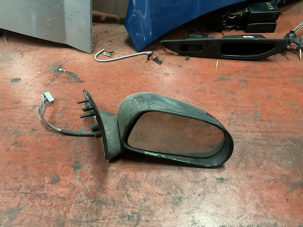Retrovisor derecho fiat marea ‘99