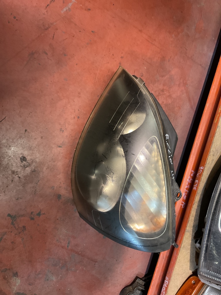 Faro izquierdo renault clio negro
