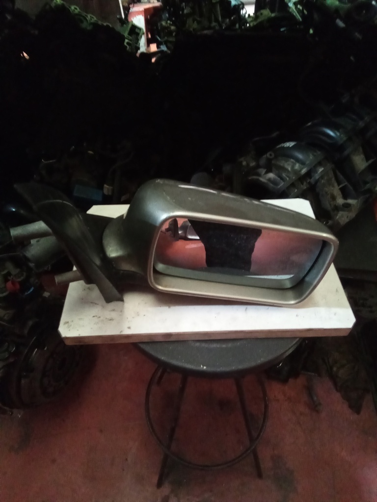 Retrovisor derecho alfa romeo 145 '97