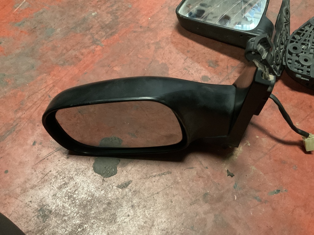 Retrovisor izquierdo suzuki ignis ‘04