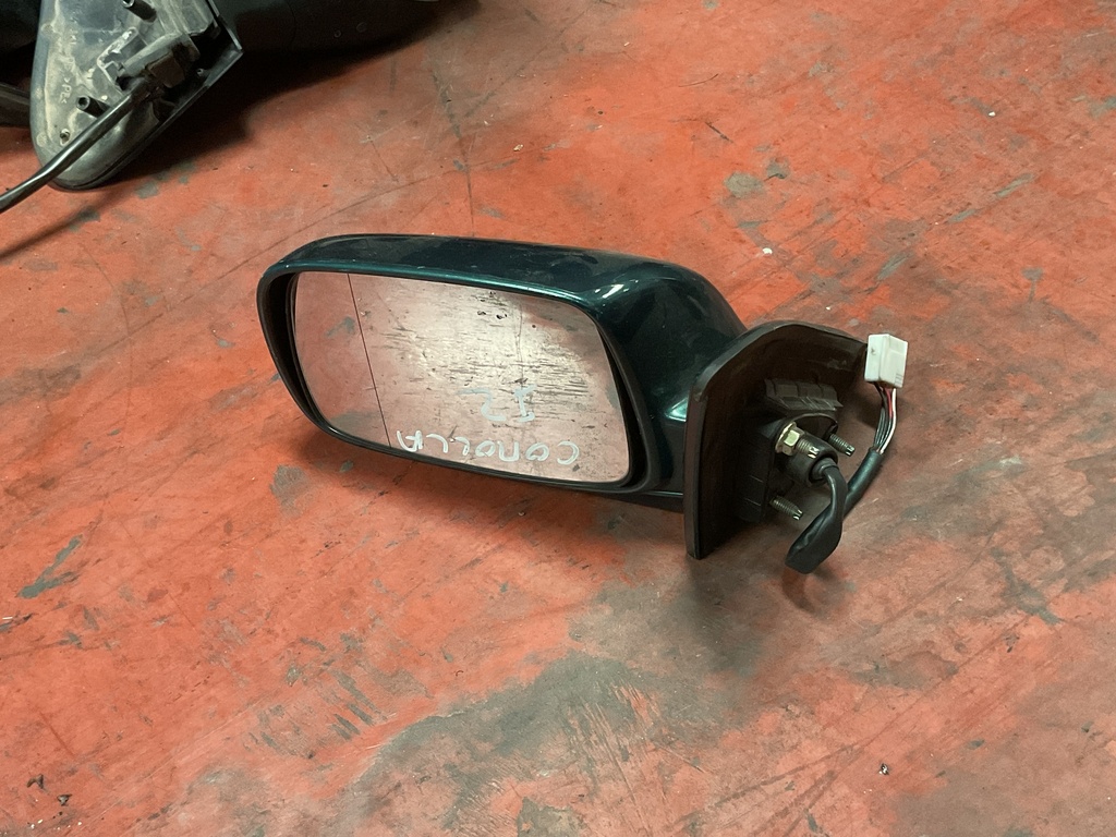 Retrovisor izquierdo toyota corolla ‘02