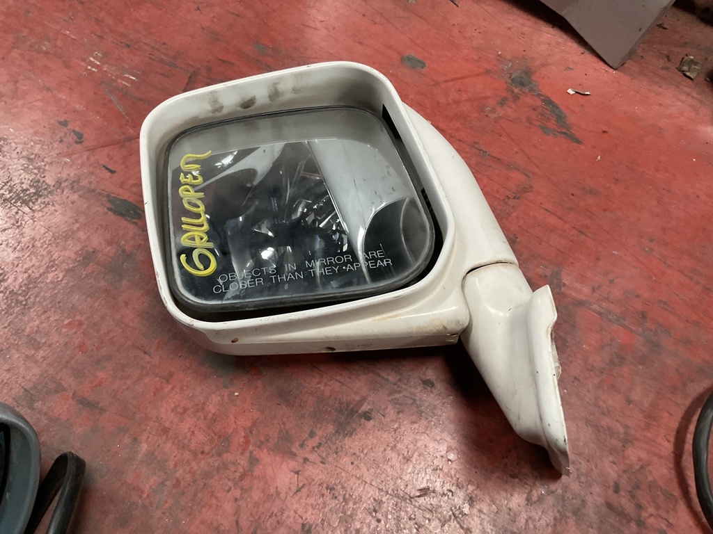 Retrovisor izquierdo hyundai galloper ‘98