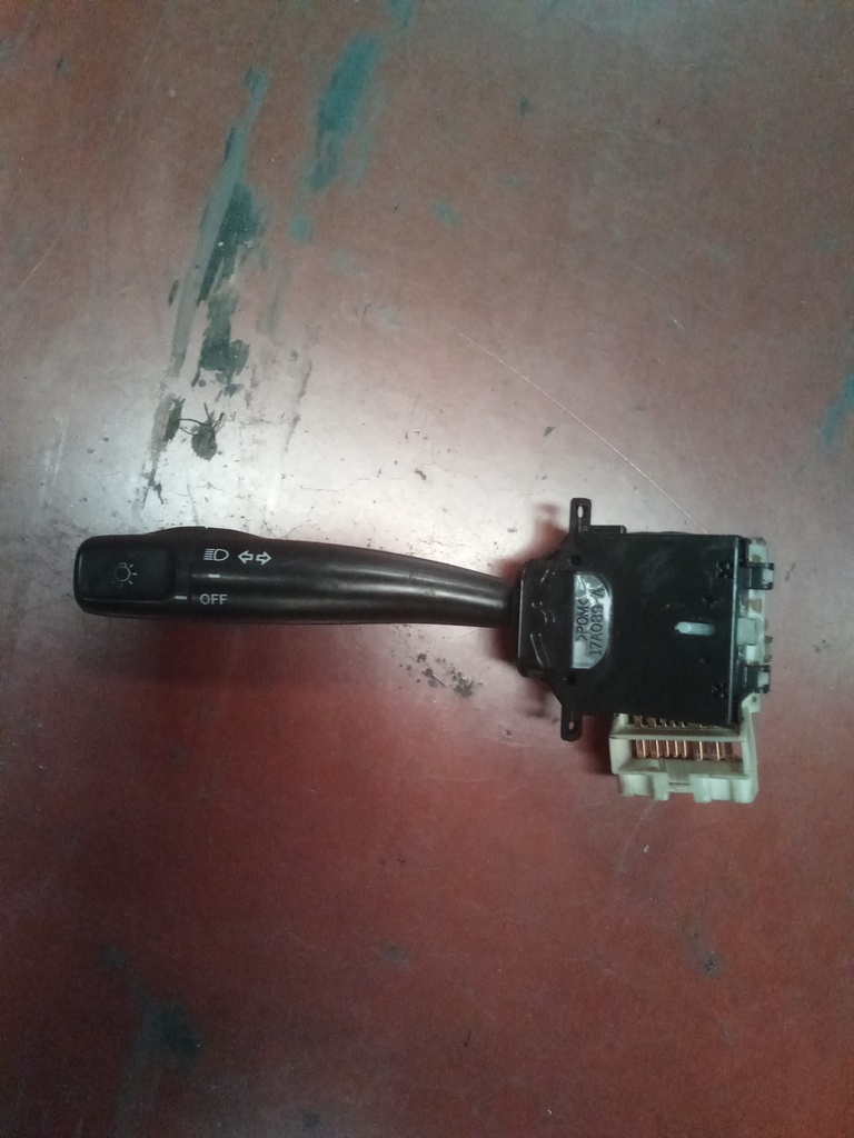 Mando de luces toyota corolla '00