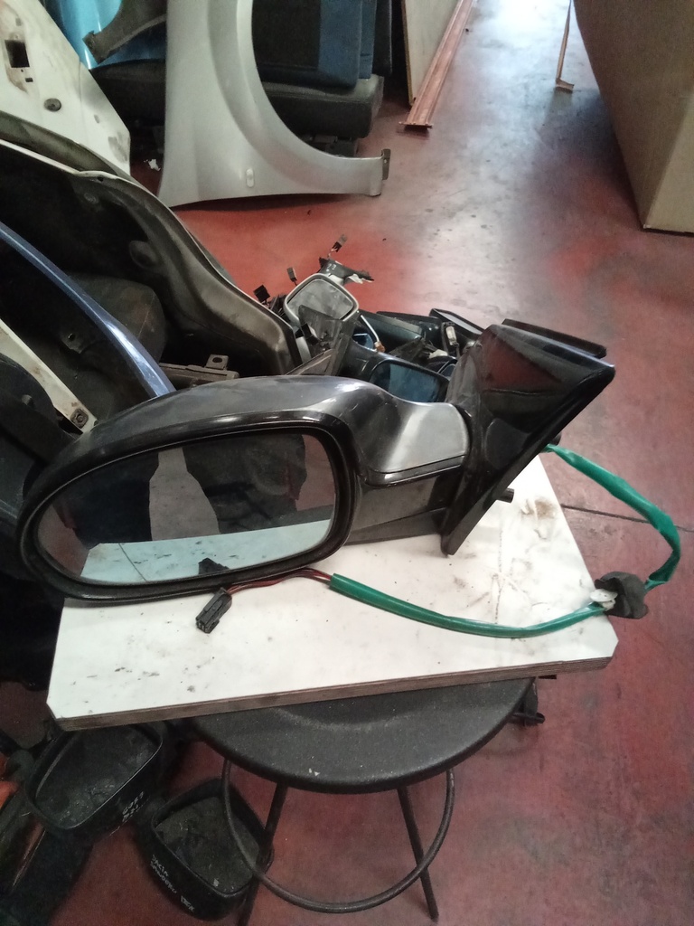 Retrovisor izquierdo citroen c5 '03