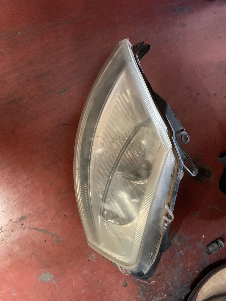 Faro izquierdo citroen c3