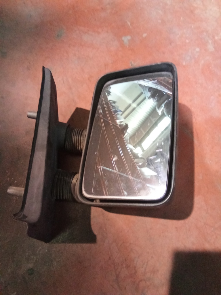 Retrovisor derecho peugeot j5 '90