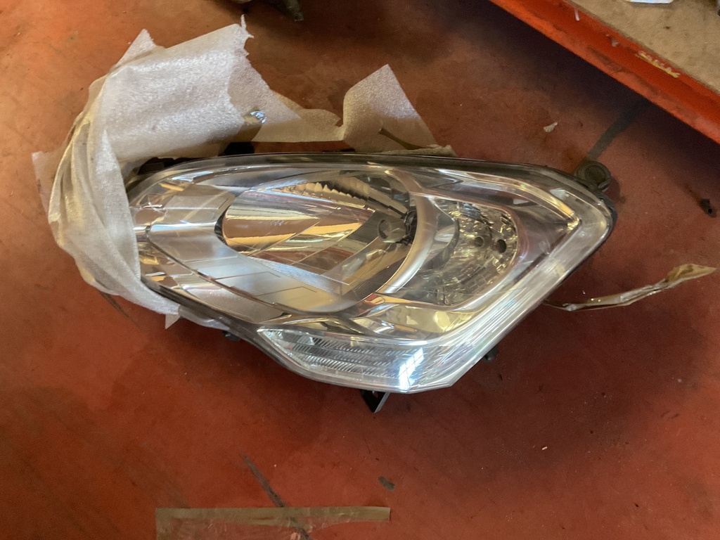 Faro izquierdo citroen berlingo 2016