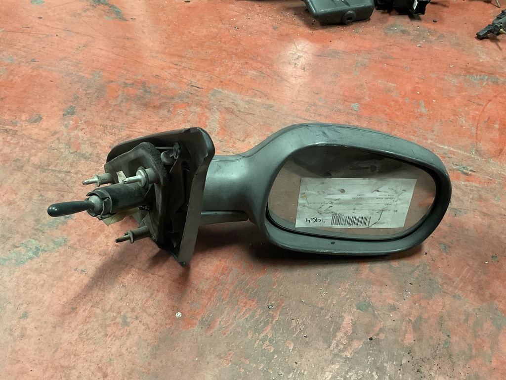 Retrovisor derecho manual renault megane ‘97