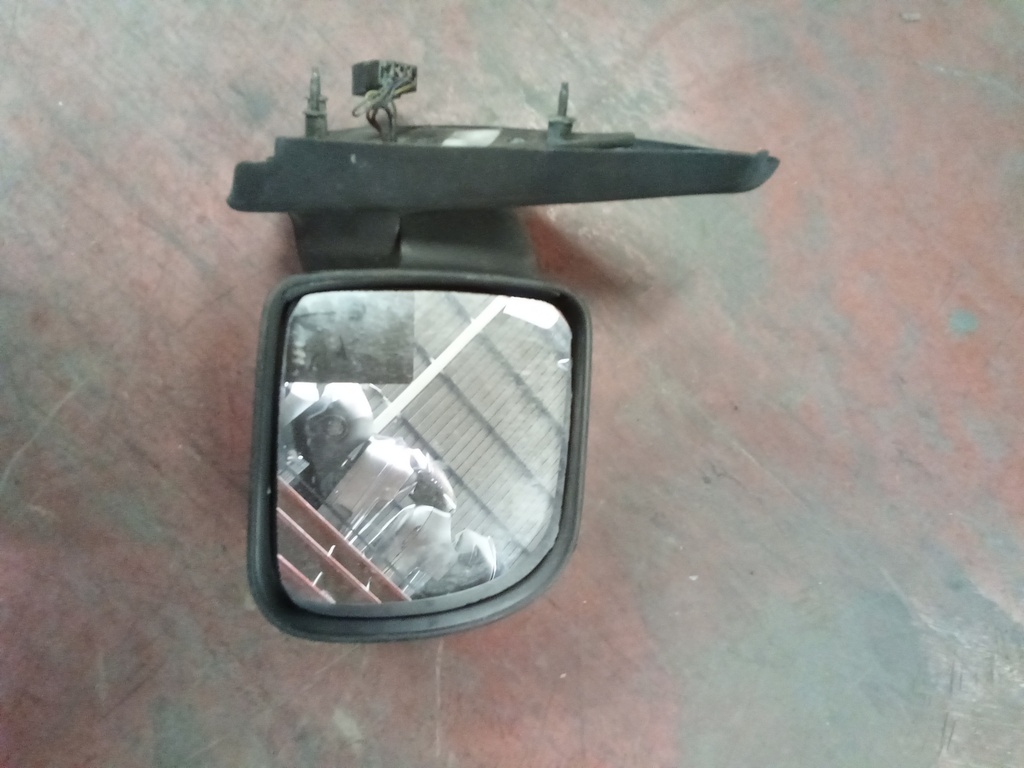 Retrovisor derecho renault kangoo '98