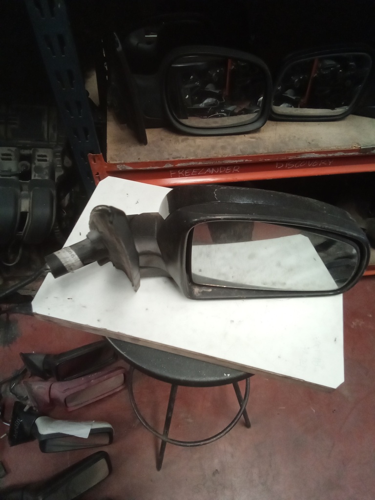 Retrovisor derecho manual opel meriva