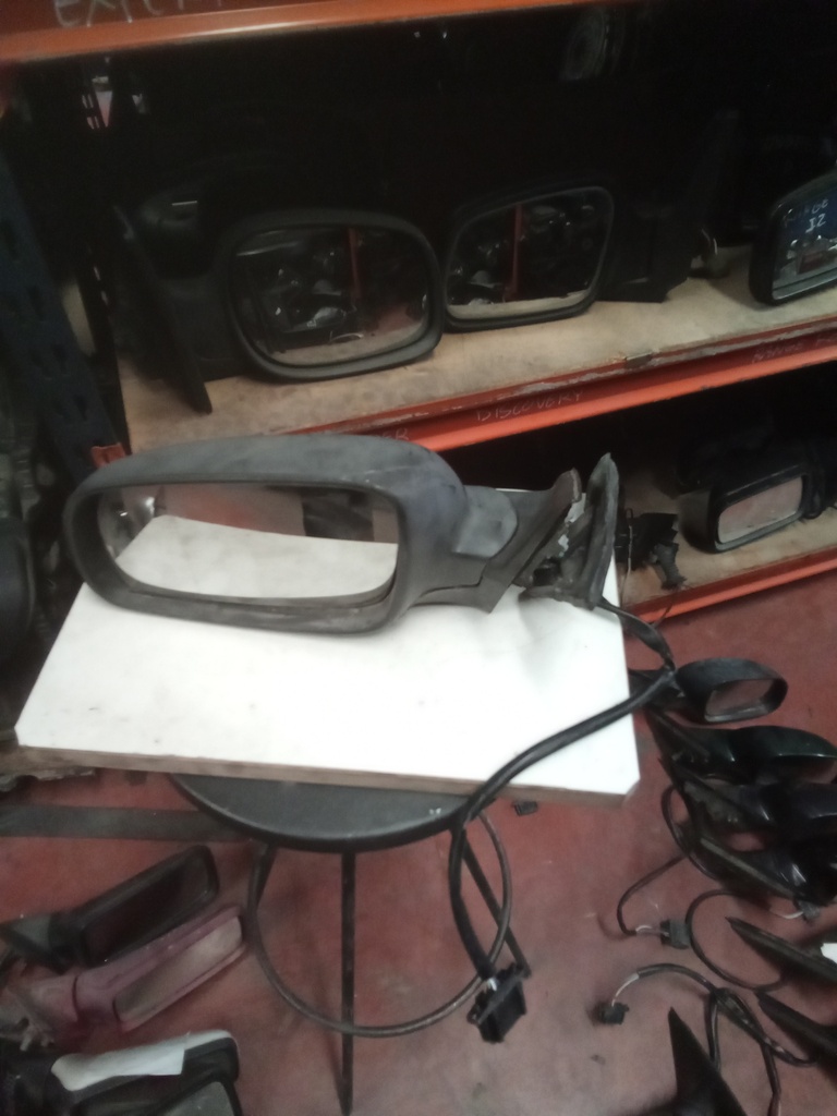 Retrovisor derecho volkswagen passat '00