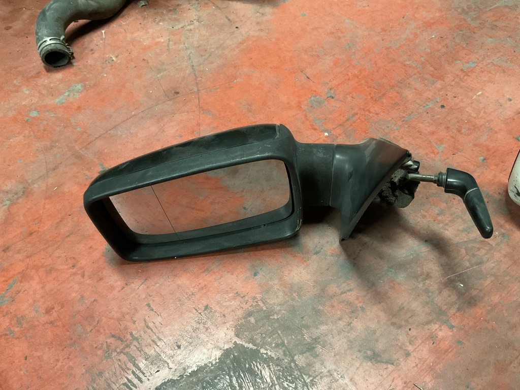 Retrovisor izquierdo manual seat toledo ‘99