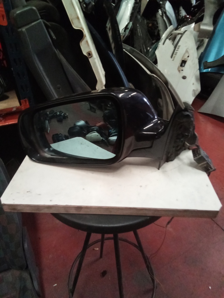 Retrovisor izquierdo audi a3 '00