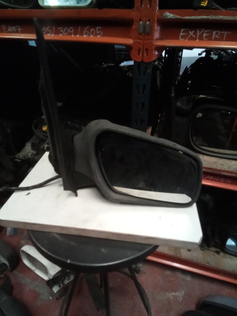 Retrovisor derecho ford fusión '06