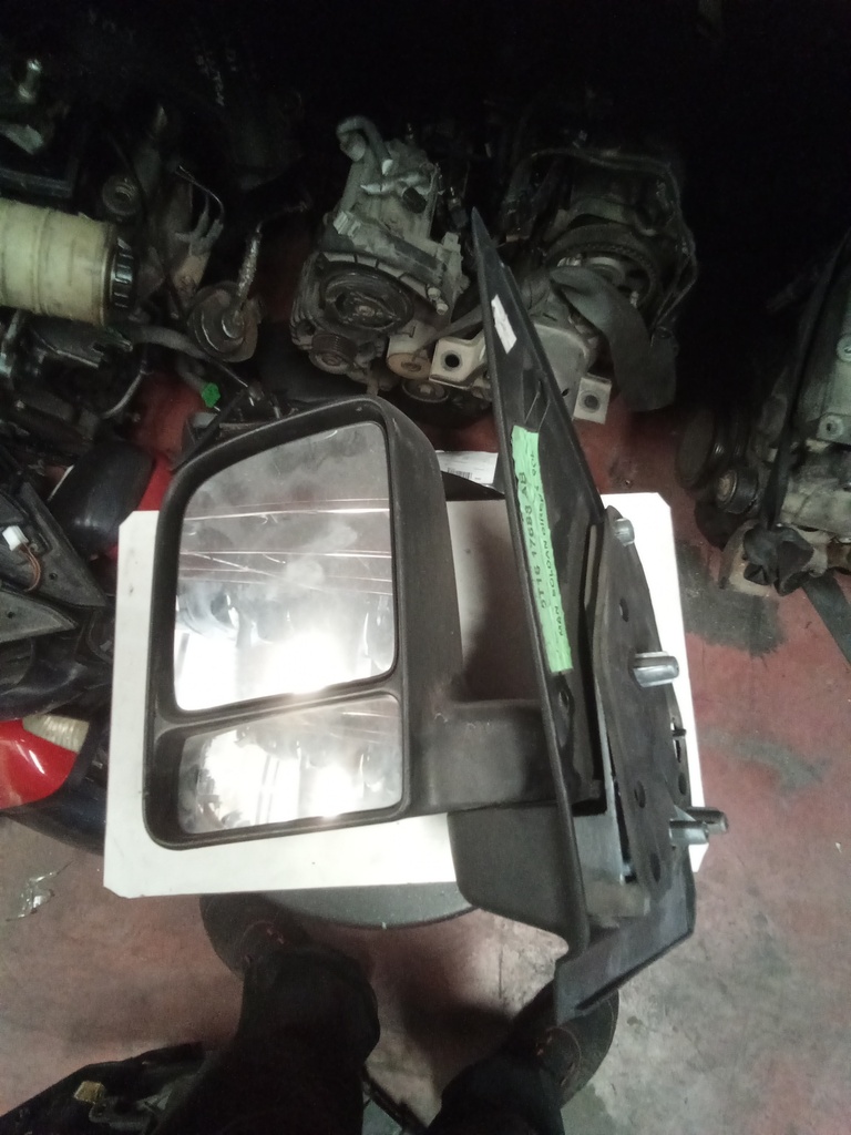 Retrovisor izquierdo ford Transit connect '05